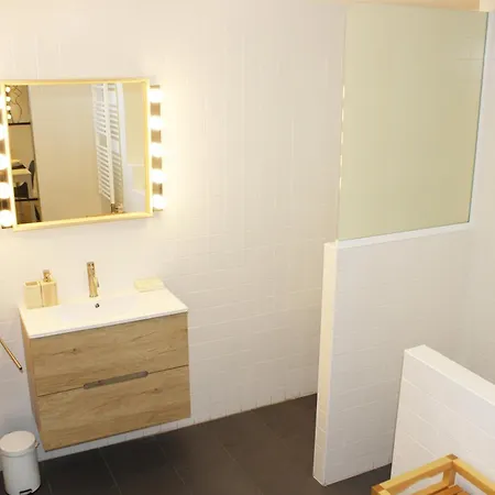 Apartamenticos Plaza Sas I サラゴサ